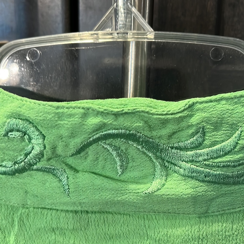 Worn once beautiful Lime Green Blouse by Together! Size 8 - Picture 9 of 16